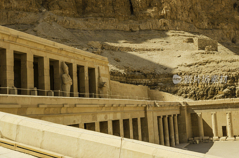 位于Deir el-Bahri的Hatshepsut殡仪馆